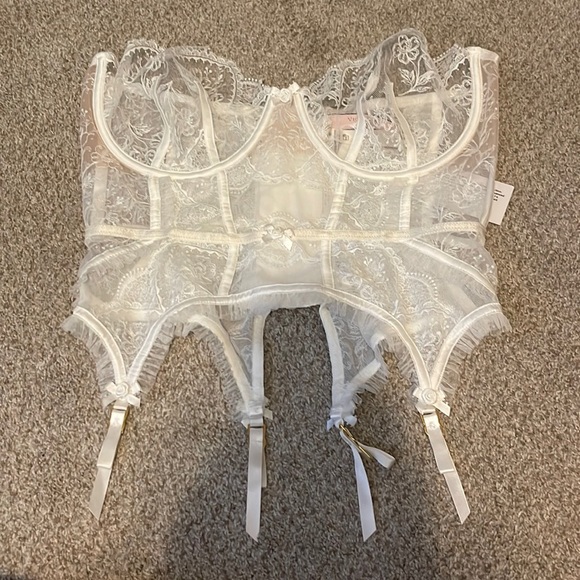 For Love And Lemons Other - NWT For Love and Lemons Victoria’s Secret White Lace Bustier Corset